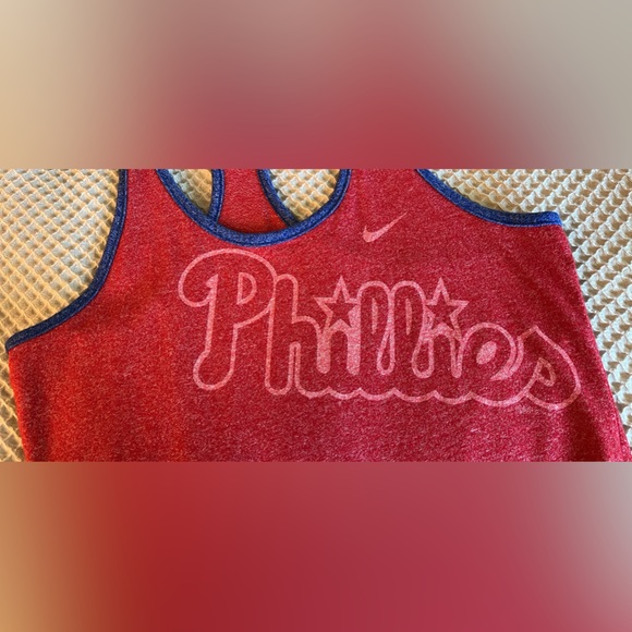 Philadelphia Phillies Nike women’s size large tank top - Picture 3 of 5